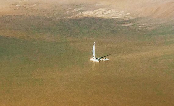 Australien: Segelboote auf dem Lake Eyre